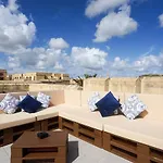 Getawaynpetto Private Duplex Maisonette With Jacuzzi Hot Tub *