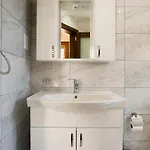 Getawaynpetto Private Duplex Maisonette With Jacuzzi Hot Tub Dom wakacyjny *