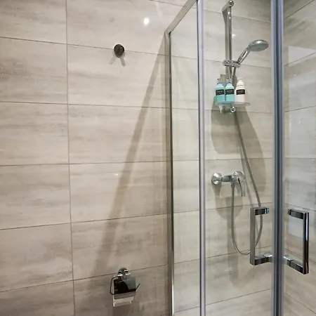 Getawaynpetto Private Duplex Maisonette With Jacuzzi Hot Tub