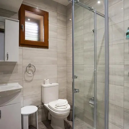 Getawaynpetto Private Duplex Maisonette With Jacuzzi Hot Tub