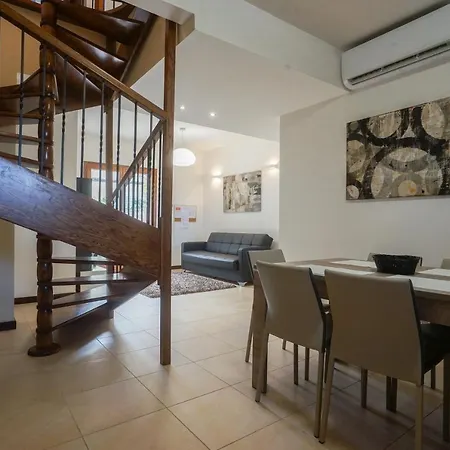 Getawaynpetto Private Duplex Maisonette With Jacuzzi Hot Tub * Mgarr