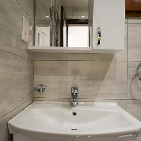 בית נופש Getawaynpetto Private Duplex Maisonette With Jacuzzi Hot Tub Mgarr