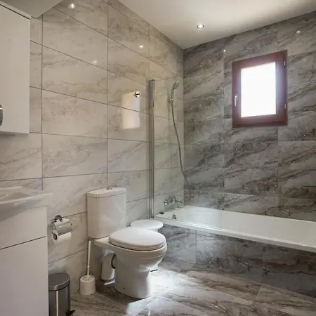 Getawaynpetto Private Duplex Maisonette With Jacuzzi Hot Tub בית נופש Mgarr