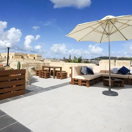 Getawaynpetto Private Duplex Maisonette With Jacuzzi Hot Tub *