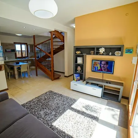 Vakantiehuis Getawaynpetto Private Duplex Maisonette With Jacuzzi Hot Tub