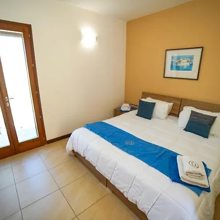 Vakantiehuis Getawaynpetto Private Duplex Maisonette With Jacuzzi Hot Tub