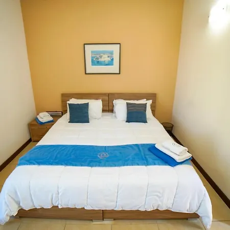 Getawaynpetto Private Duplex Maisonette With Jacuzzi Hot Tub *