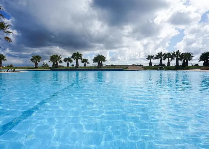 Getawaynpetto Private Duplex Maisonette With Jacuzzi Hot Tub Дом отдыха